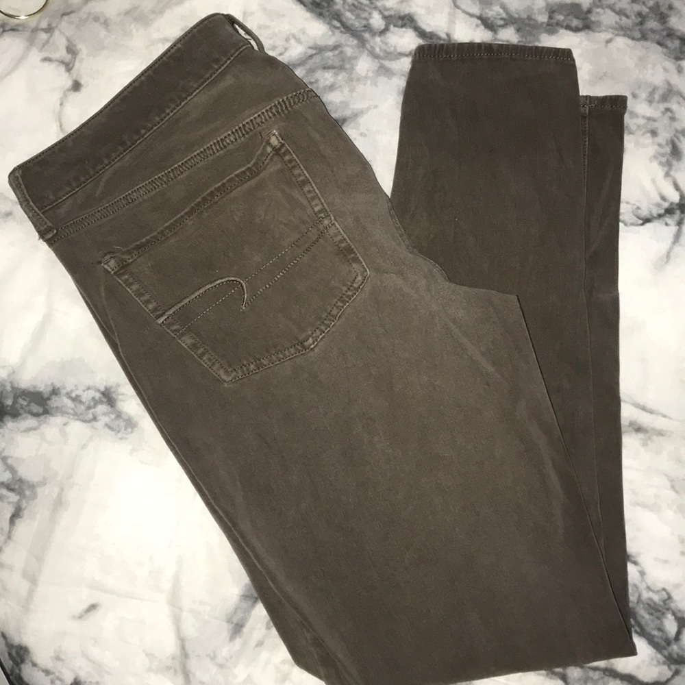 AE Women’s 360° Super Stretch Jegging